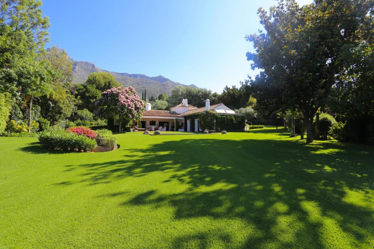 Villa El Almendral Premium Hill Club